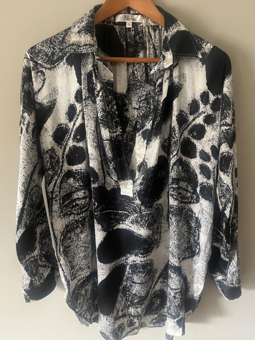 My Tribe Black and White Abstract Print Blouse